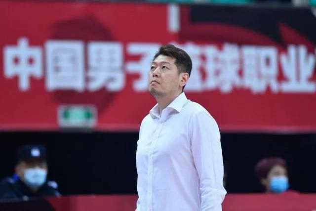 据TheAthletic报道，切尔西仍无和加拉格尔续约的迹象，愿意在下个月倾听对他的报价。